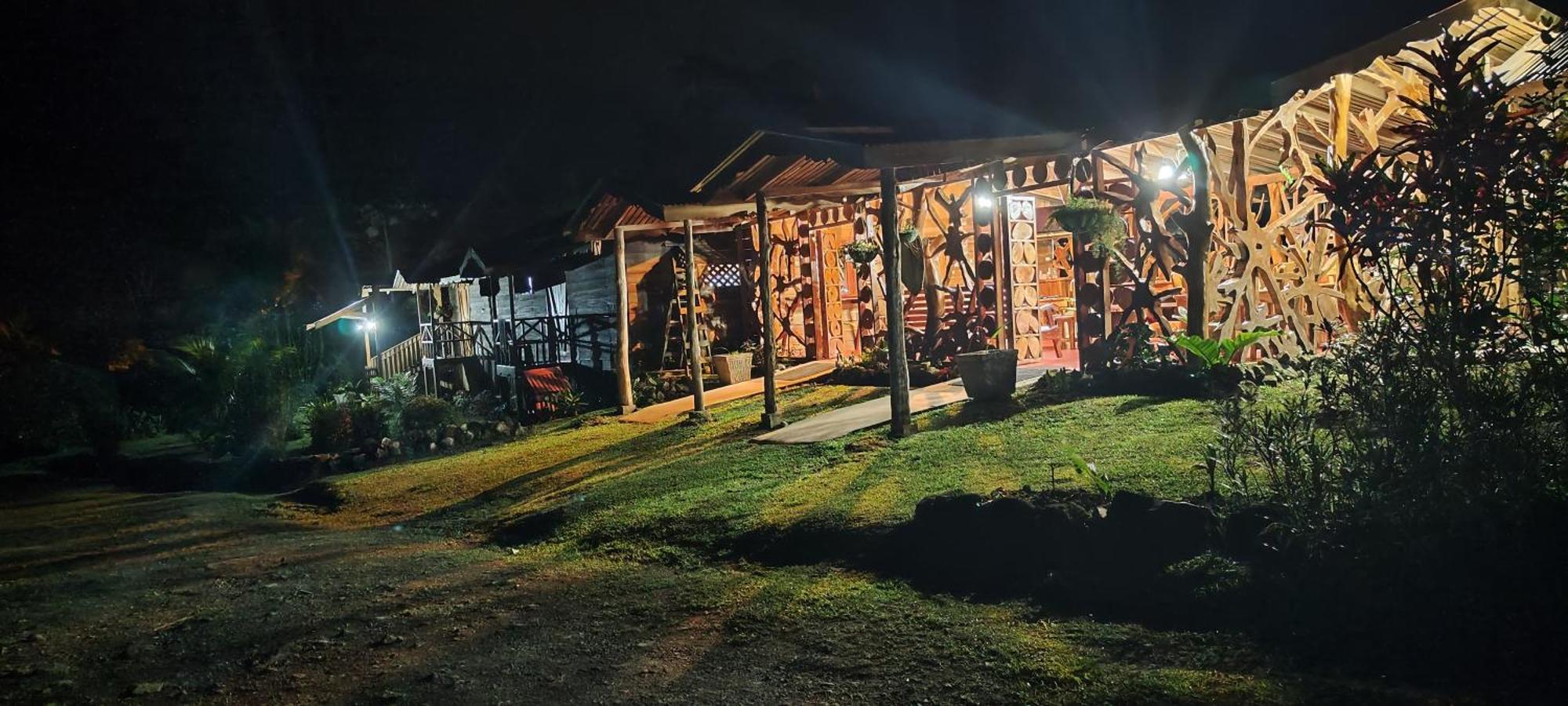 Oski Lodge, Rain Forest Rincon De La Vieja Upala Eksteriør bilde